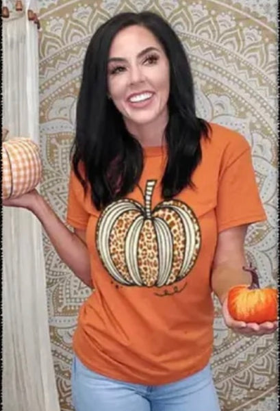 Sassy Autumn Leopard Pumpkin T-shirt